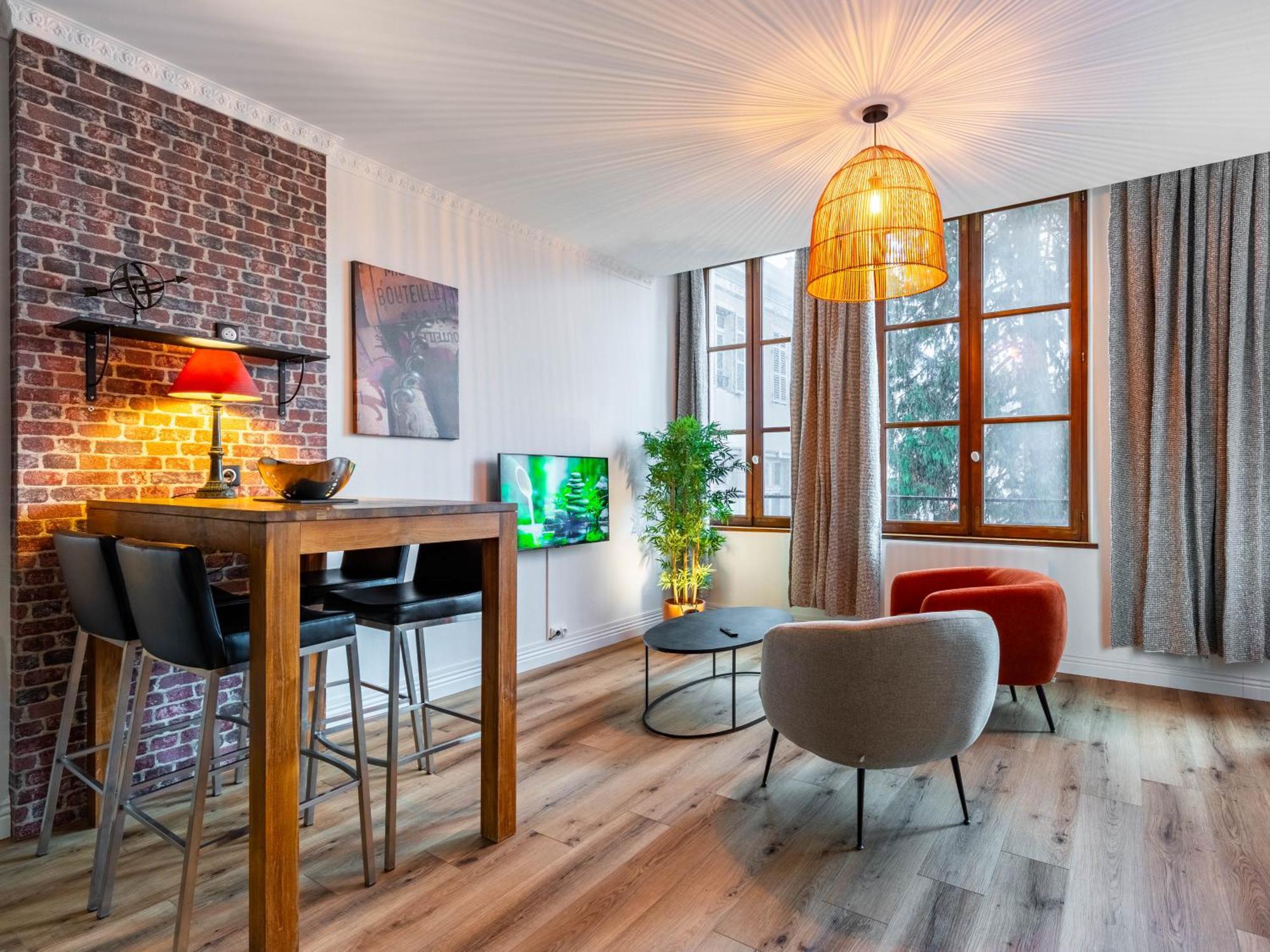 Le Relais Ducal - Appartements D'Hotes Vieille Ville Nancy Exterior foto
